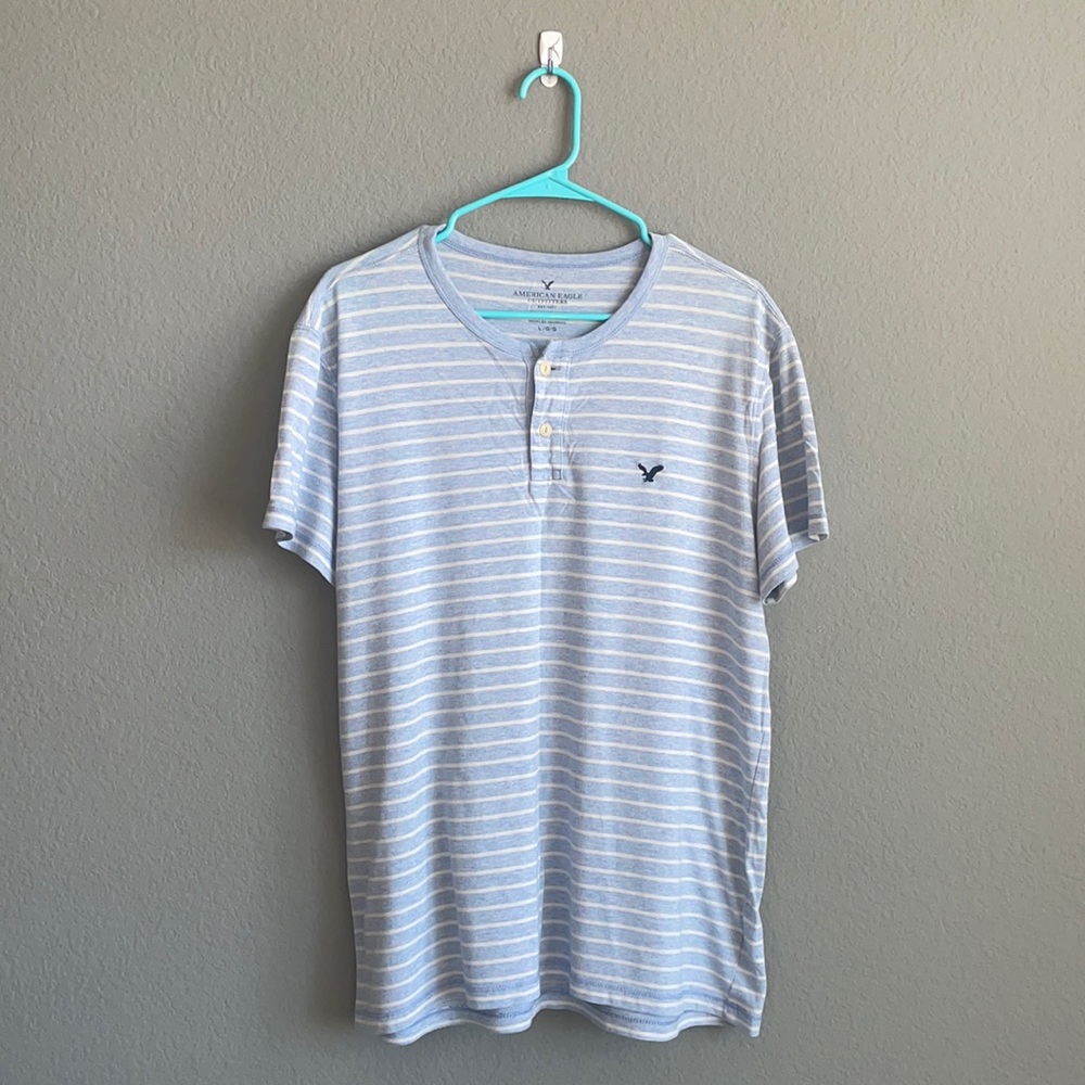 American Eagle button t-shirt, L, white and blue